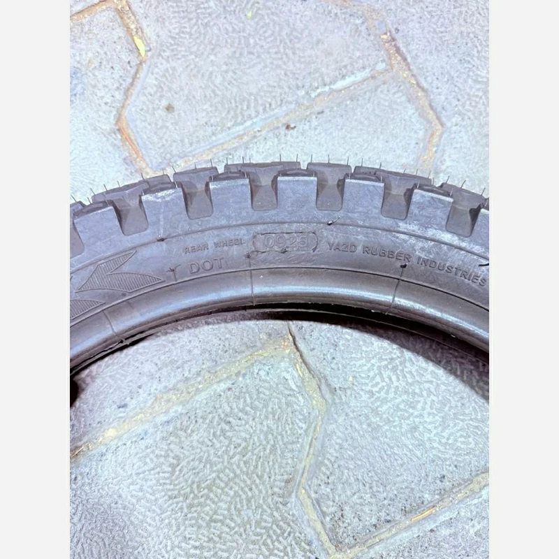 لاستیک عقب یزد تایر 18-300