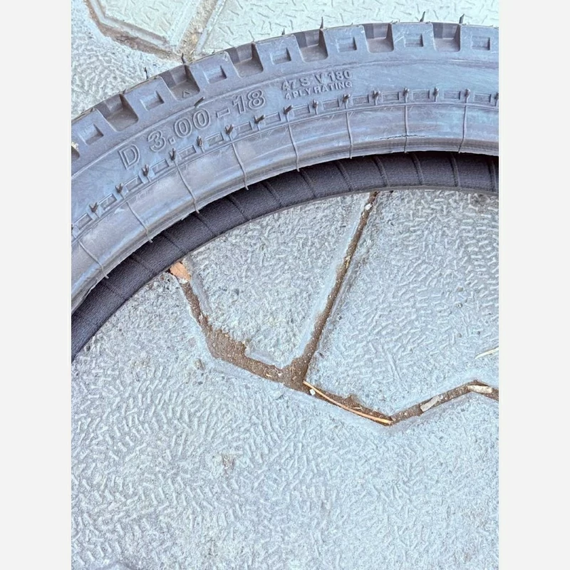 لاستیک 18-300 گلدرشت یزد تایر