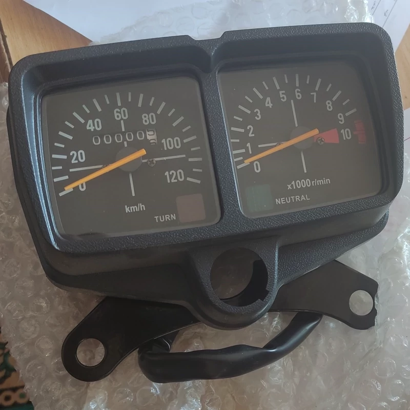 کیلومتر کامل موتور سیکلت مارک پاسارگاد فابریک کارخونه (پس کرایه)
